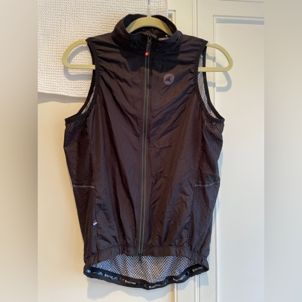 Men’s Pactimo cycling wind vest, L